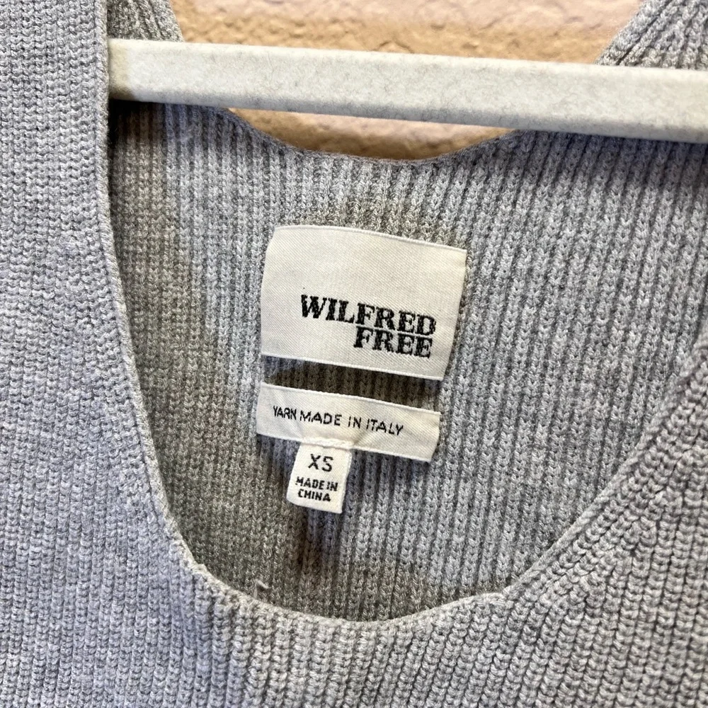 Aritzia Wilfed Free Sculpt knit crop top - Picture 4 of 4